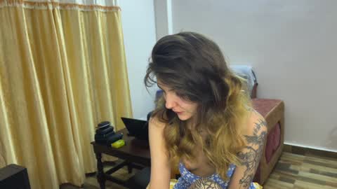 Isla  Chase online show from 01.10.25