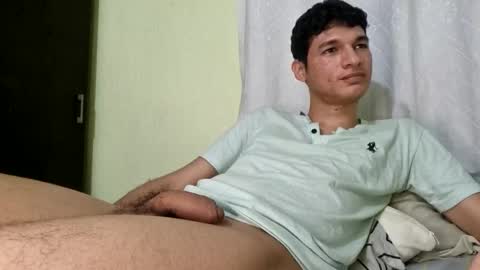 Snapshot of paulhot18 chatting on 11.05.25 Paul Mklain online show from 11.05.25