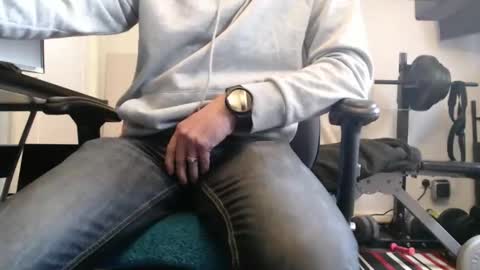 paulie120464 online show from 10.18.25