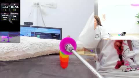 Paulina Davis  online show from 01.18.26