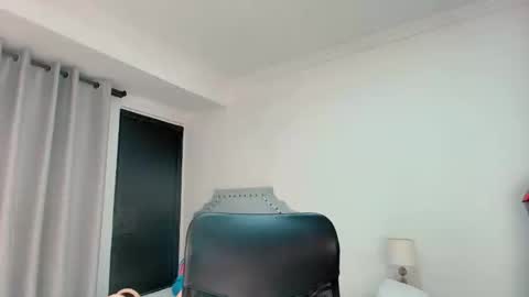 Snapshot of paulina_doll_ chatting on 02.11.26 Paulina online show from 02.11.26