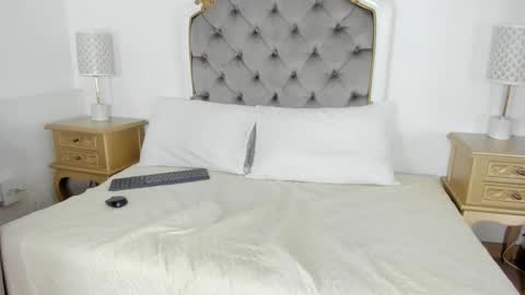 paulina lux online show from 03.11.26