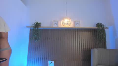 Pau online show from 09.26.25