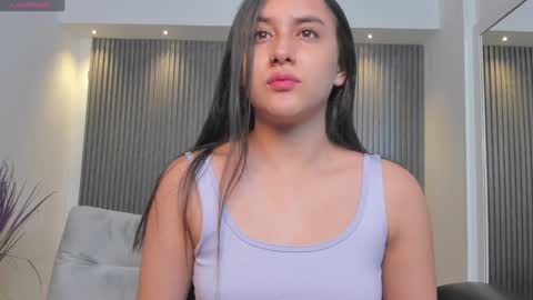 Snapshot of paulina_sweett chatting on 12.23.24 Paulina online show from 12.23.24
