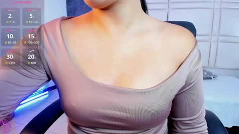 Paulina  online show from 04.04.26