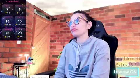 Snapshot of paulinabarnett_ chatting on 10.16.25 Paulina online show from 10.16.25