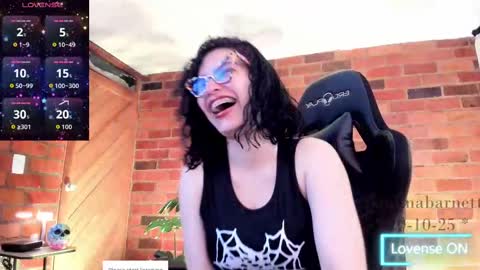 Snapshot of paulinabarnett_ chatting on 10.20.25 Paulina online show from 10.20.25