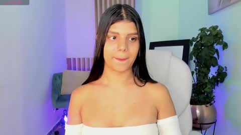 Paulina Belle online show from 01.12.25