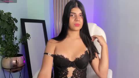 Paulina Belle online show from 01.26.25