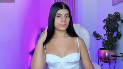 Paulina Belle online show from 02.01.25