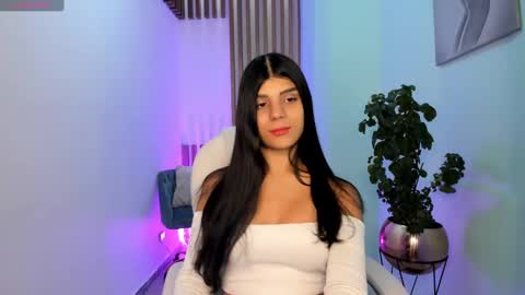 Paulina Belle online show from 02.11.25