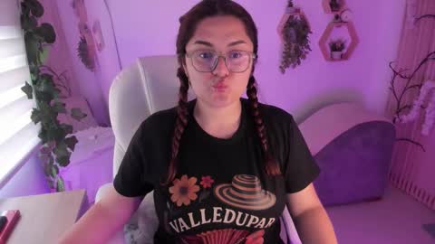 Estefania online show from 10.12.25