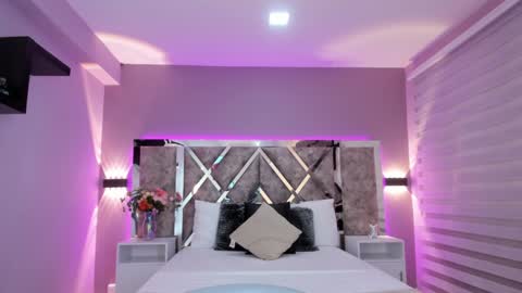 Paulina online show from 02.05.25