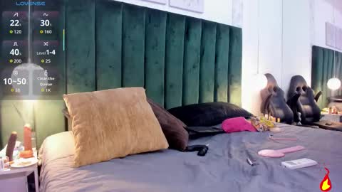 Paulina online show from 11.30.25