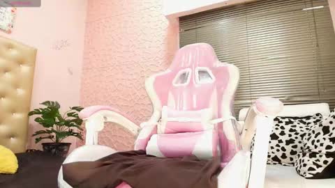 PaulinaSaennz online show from 01.10.25