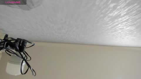 Snapshot of paulinasaeenz chatting on 09.28.25 PaulinaSaennz online show from 09.28.25