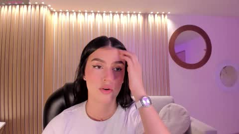 Paulina Santos  online show from 10.12.25