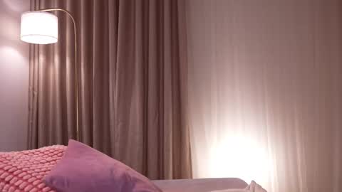 pauline_7 online show from 01.14.26