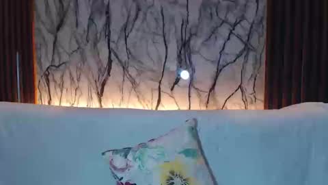 Pauline online show from 11.02.25