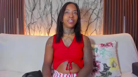 Pauline online show from 11.03.25