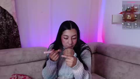 Paula online show from 02.25.25