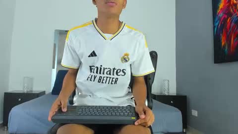 Snapshot of paull_cassidy chatting on 10.28.25 Paull Cassidy online show from 10.28.25