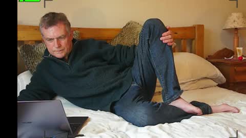 Snapshot of paullie2011 chatting on 11.09.25 paullie2011 online show from 11.09.25