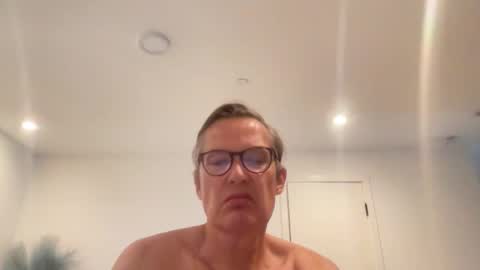 paulwill2377 online show from 03.31.26