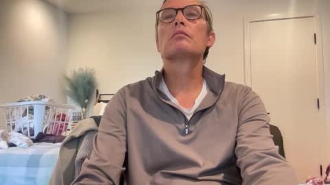 paulwill2377 online show from 04.17.26