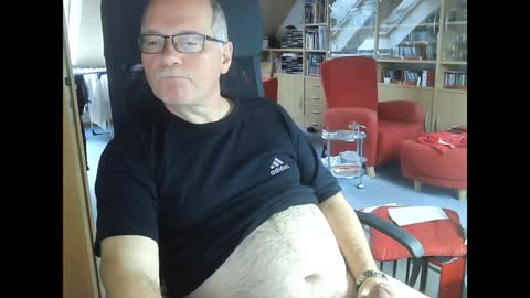 Snapshot of pavlovsdog2006 chatting on 12.19.24 Pavlov aka Peter online show from 12.19.24