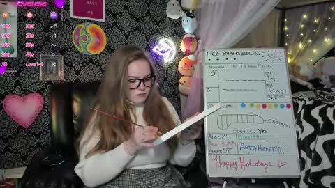 Snapshot of pawggoddess778 chatting on 12.25.24 ArtsyHeartsyy online show from 12.25.24