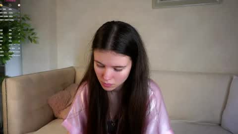 Snapshot of pazrapacki chatting on 04.24.26 Beautiful Mila online show from 04.24.26