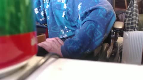 pc8474408 online show from 04.03.26