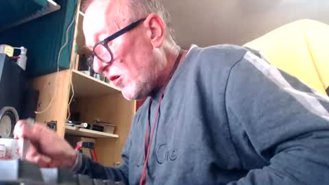 Snapshot of pc8474408 chatting on 06.15.26 pc8474408 online show from 06.15.26