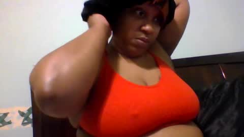 Snapshot of pcaring86 chatting on 02.05.26 pcaring86 online show from 02.05.26