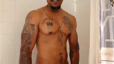 Snapshot of pcuddy3 chatting on 10.17.25 Phenomenal online show from 10.17.25