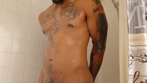 Snapshot of pcuddy3 chatting on 10.19.25 Phenomenal online show from 10.19.25