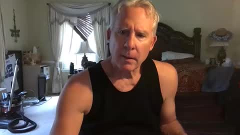Snapshot of peacemakerone1 chatting on 05.15.26 peacemakerone1 online show from 05.15.26