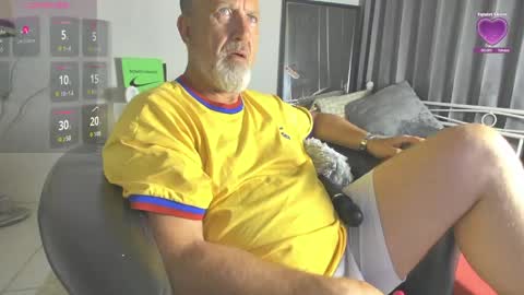 Snapshot of peacetous chatting on 05.23.26 Marc online show from 05.23.26