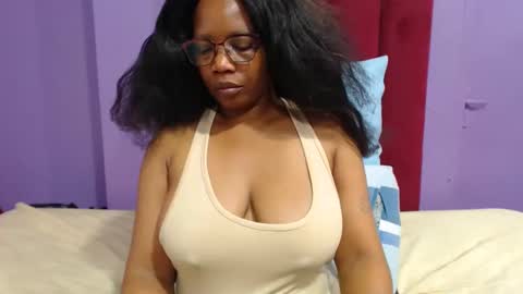 Snapshot of peachassxx chatting on 06.04.26 peachy online show from 06.04.26