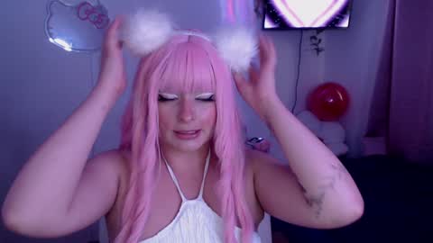 peacherry_ online show from 01.14.25