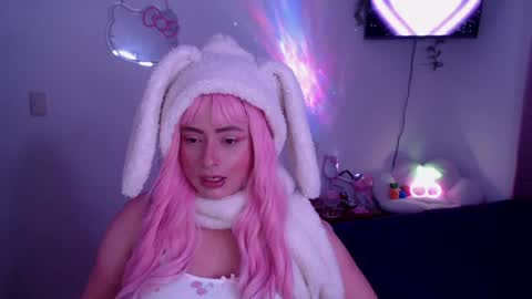 peacherry_ online show from 01.23.25