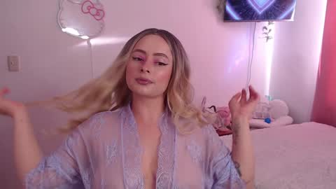 peacherry_ online show from 01.27.25