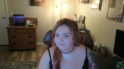 Snapshot of peachyheat98 chatting on 06.06.26 Peachyheat98 online show from 06.06.26