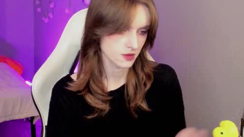 Snapshot of peachymaybe chatting on 10.15.25 Peachy not a bb baby love or something Please call me Peachy online show from 10.15.25