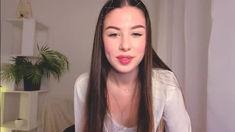 Chloe online show from 09.13.25