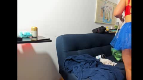 Tangerine Penaut online show from 11.01.25