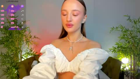Sex Leah online show from 06.04.26