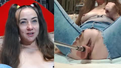 Snapshot of pearl_helen chatting on 09.29.25 pearl_helen online show from 09.29.25