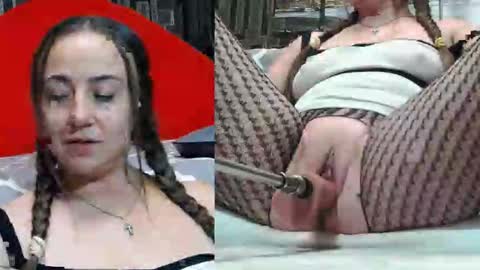 Snapshot of pearl_helen chatting on 10.02.25 pearl_helen online show from 10.02.25